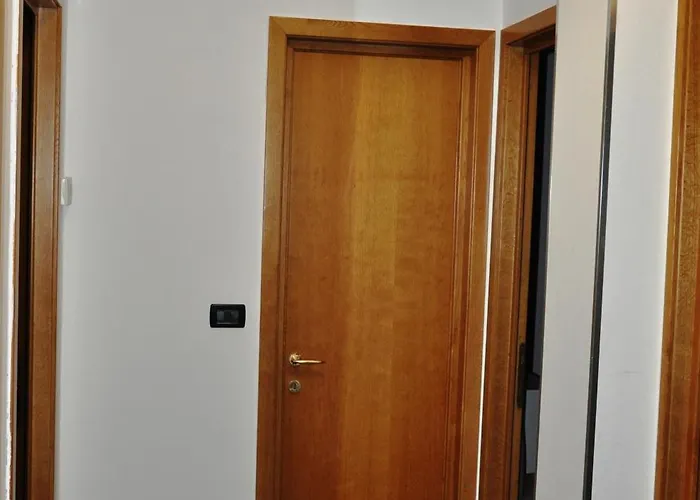 Via Battisti 231 6 بيترا ليغوري